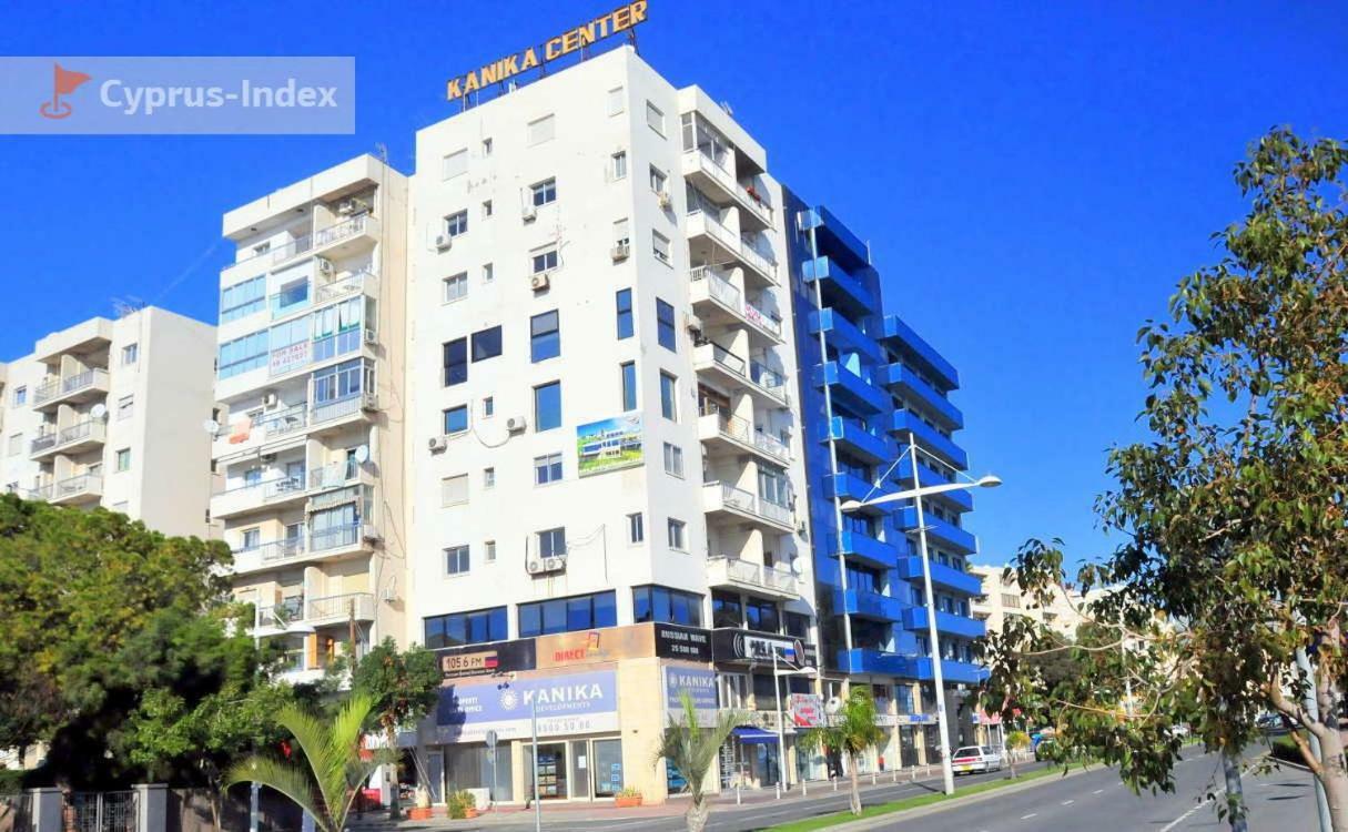 The White Pearl Suite - Beach Front City Centre With Sea View. Limassol Exteriör bild